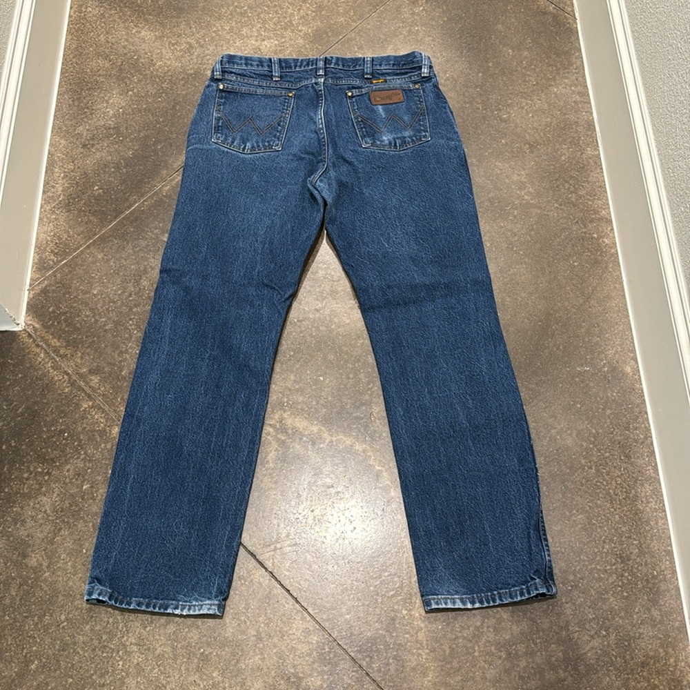 Jeans - Picture 3 of 4